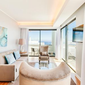 Premium Suite